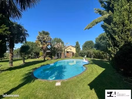 longère 10 pièces 272 m²