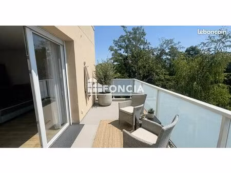t4 traversant avec terrasse et suite parentale
