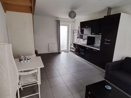location 2 pieces 40 m2 gien