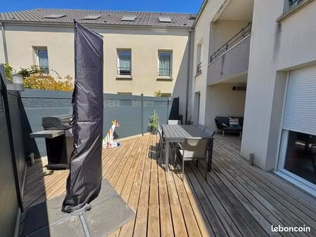 appartement 76 m² avec terrasse de 47 m²  garage motorisé