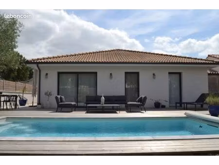 maison contemporaine 115 80m² – 3 ch + bureau  piscine  panneaux solaires