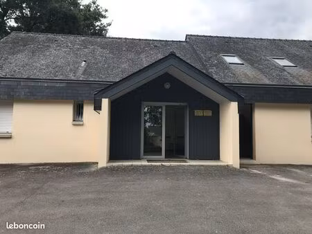 local commercial / bureau dans maison para médicale