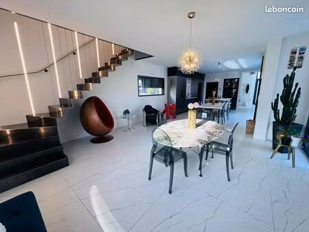 belle maison contemporaine