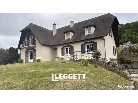 maison 9 pièces 200 m²