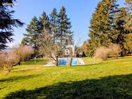 propriété 10 pièces 310 m²