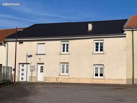 maison 4 pièces de 131 m2