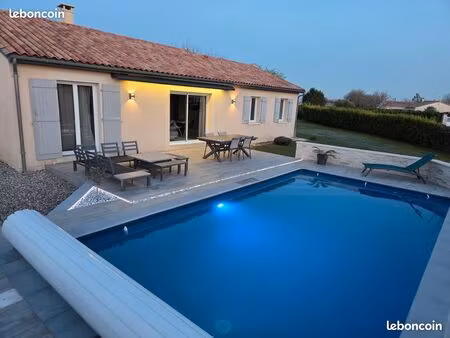 maison toute équipée - 4 chambres - piscine