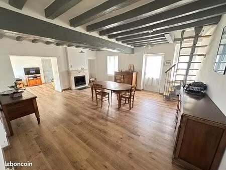 longère 6 pièces 145 m²