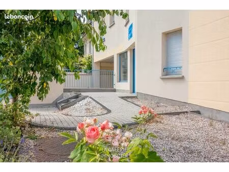 nancy boudonville - local professionnel de 51m2