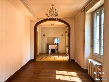 maison 9 pièces 170 m²