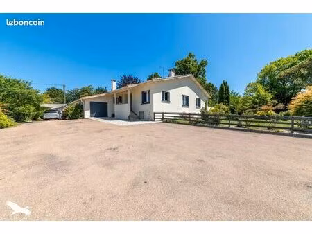 villa 8 pièces 201 m²