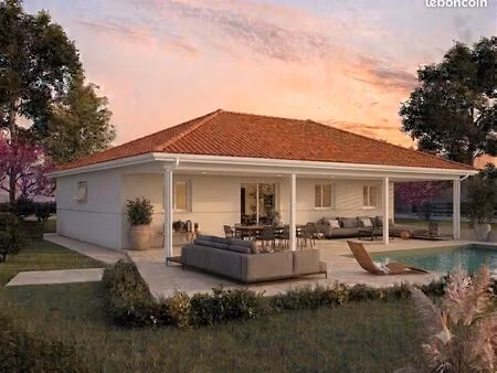 maison avec très grande terrasse couverte  3 chambres plus garage à biscarrosse centre (40