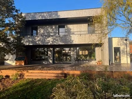 maison 6 pièces 148 m²