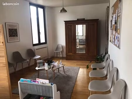 bureaux au sein d’un pôle de soins - perigueux centre ville