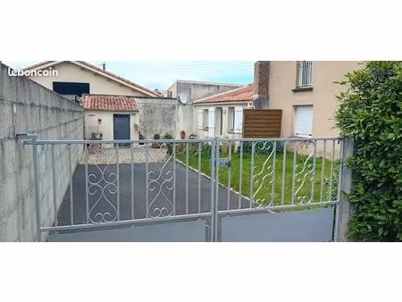 maison à la campagne