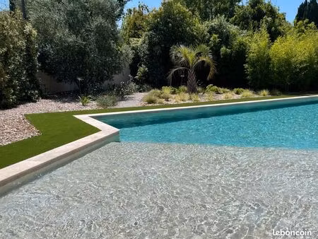 maison d'architecte avec grande piscine  plage californienne et grand garage