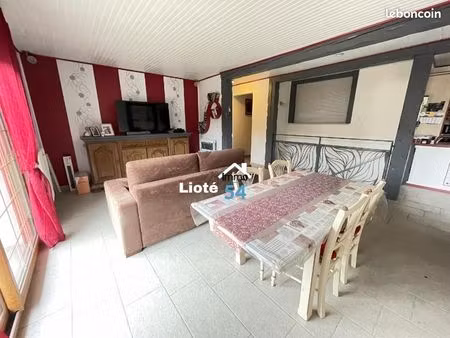 maison 7 pièces 145 m²