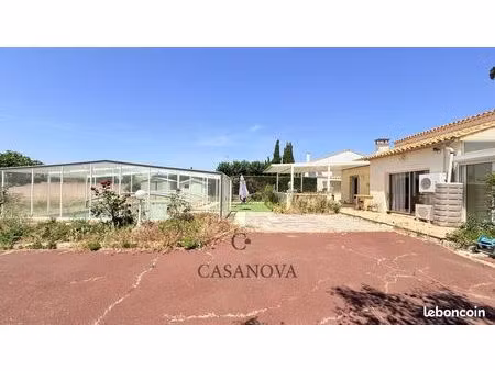 villa 5 pièces 150 m²