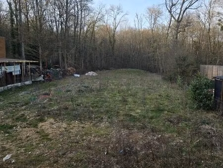 vends séparément terrain en partie constructible et en voie de dissociation de la maison a