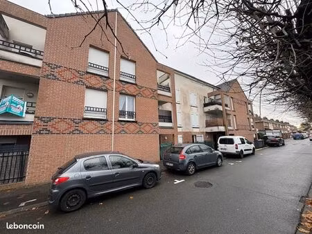 appartement t2 avec grande terrasse