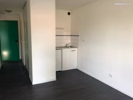 studio 1 pièce 18 m²