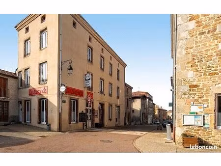 immeuble 10 pièces 270 m²