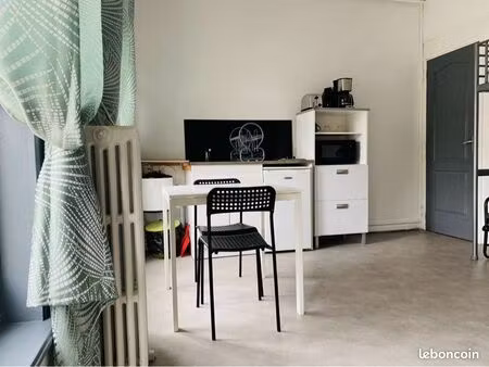 à louer – chambre avec kitchenette en hyper centre