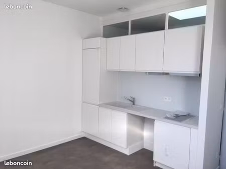 22m2 roubaix centre ville (loué)
