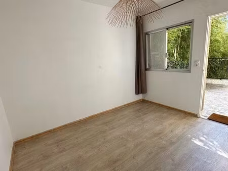 bureau professionnel 12 m² – centre-ville grenade