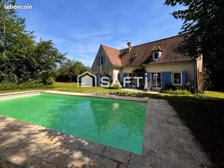 propriété 8 pièces 226 m²