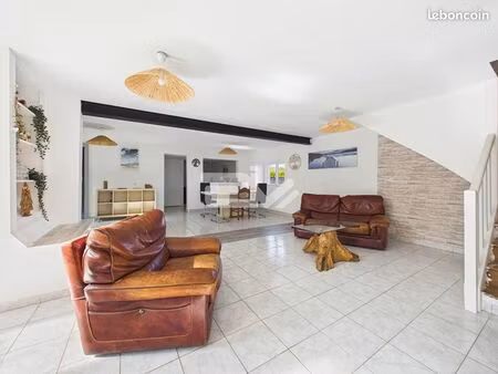 maison 6 pièces 165 m²