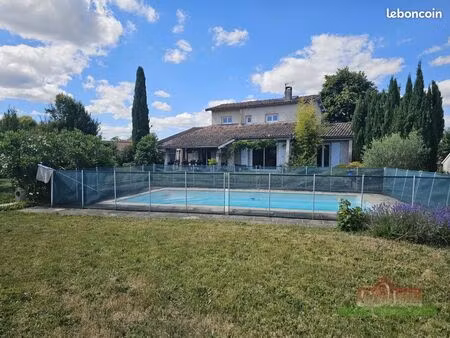 villa 7 pièces 135 m²