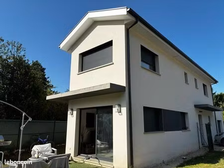 villa récente voiron