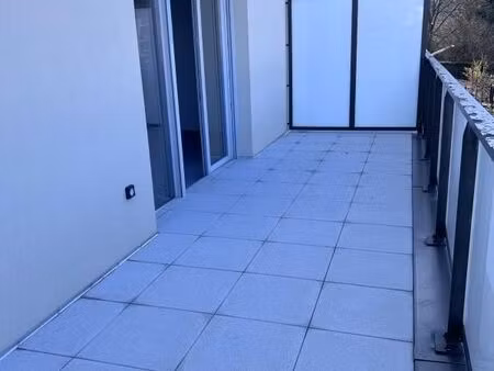 appartement 3 pièces 64 m²