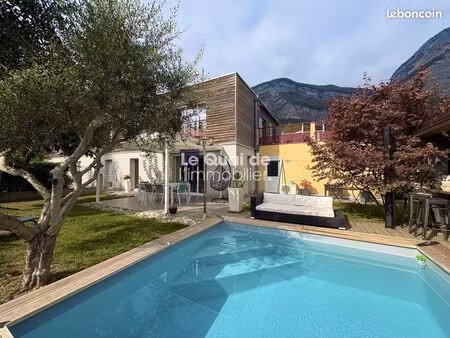 appartement 4 pièces 84 m²