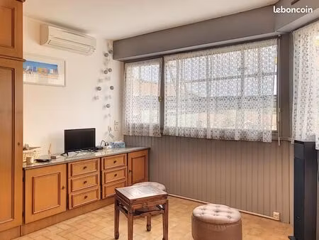 studio 1 pièce 29 m²