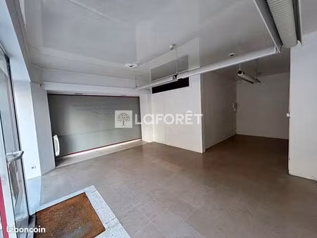 local commercial 28 m² flers