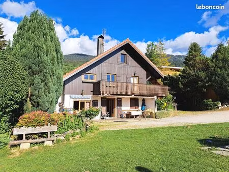 chalet 6 pièces 135 m²