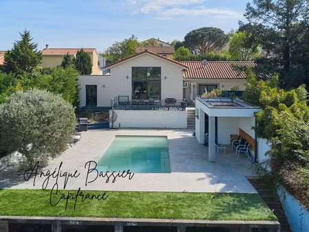 maison de luxe à vendre dans le quartier canal