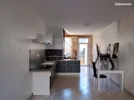 maison de bourg avec cour