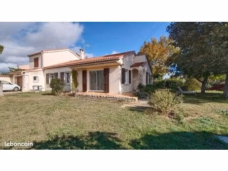 maison familiale de 4 chambres avec jardin à louer