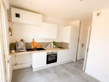 appartement rénové t2  extérieur et place de stationnement - rive droite  hennebont
