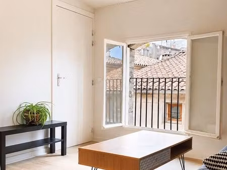 appartement meublé lumineux avec vue – centre-ville