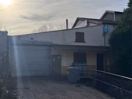 garage automobile 68m2