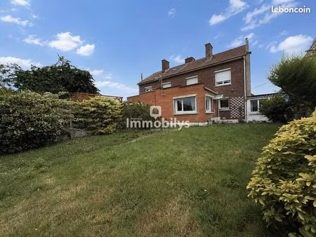 maison 6 pièces 93 m²