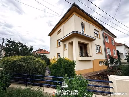 maison de ville 6 pièces 140 m²