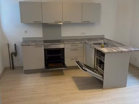 duplex meublé 550 avec garage