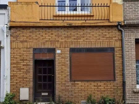 maison de ville 8 pièces 97 m²