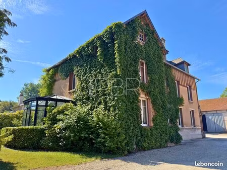 maison 10 pièces 314 m²