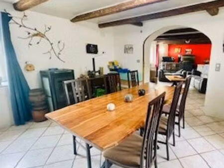 maison 5 pièces 146 m²